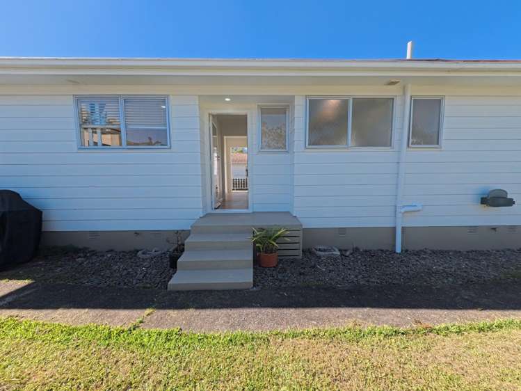 81 Glenvar Road Torbay_16