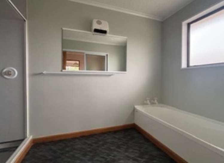 15 Lark Street 11441_7