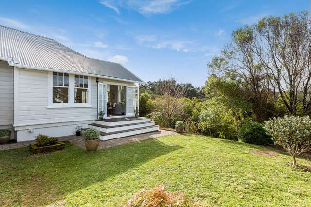 2 Castlemaine Close Karori_3