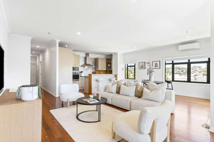 6A/118 Gladstone Road_1