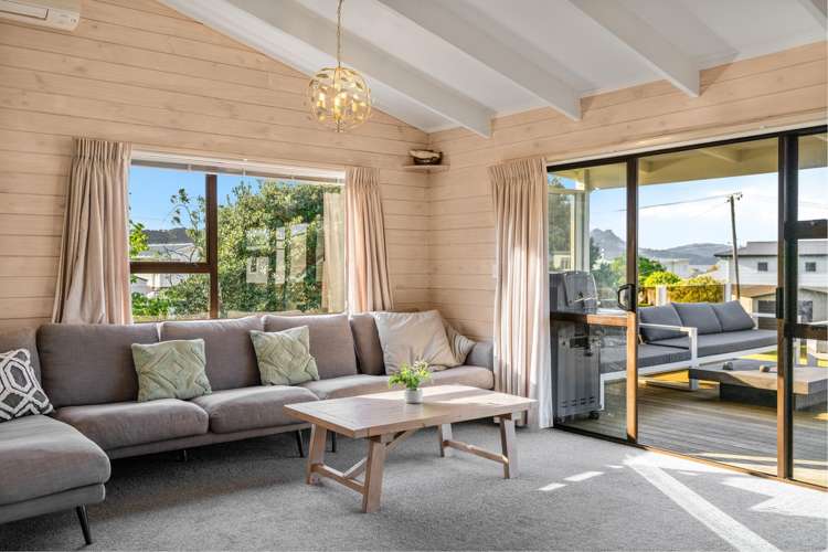 2 Banks Street Cooks Beach_3