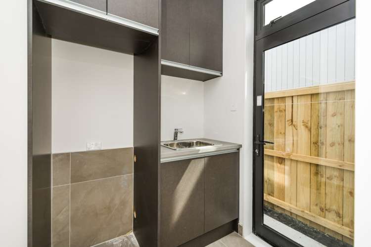 7 Pihoihoi Place Hobsonville_21