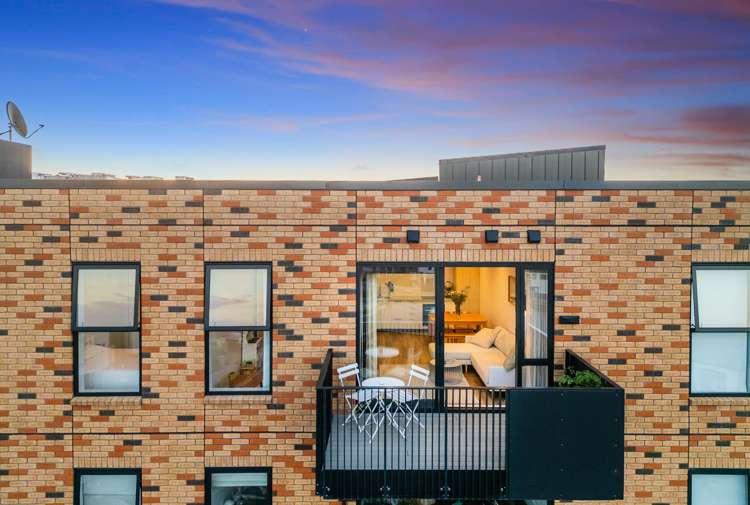 307/2 Rauroa Lane_2