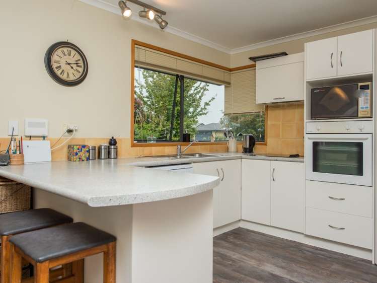 21 Newfield Drive Fairview Downs_5