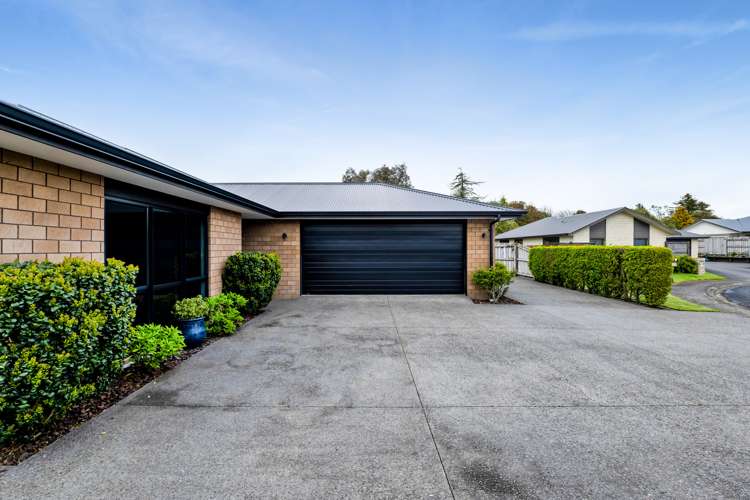 38 Montague Grove Stratford_25