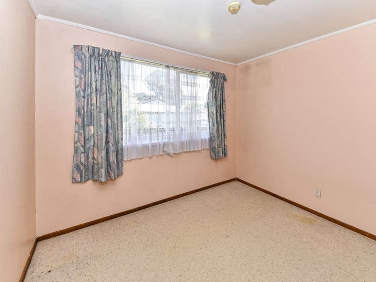 398 Roscommon Road Clendon Park_9