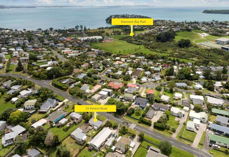 25 Penton Road Stanmore Bay_24