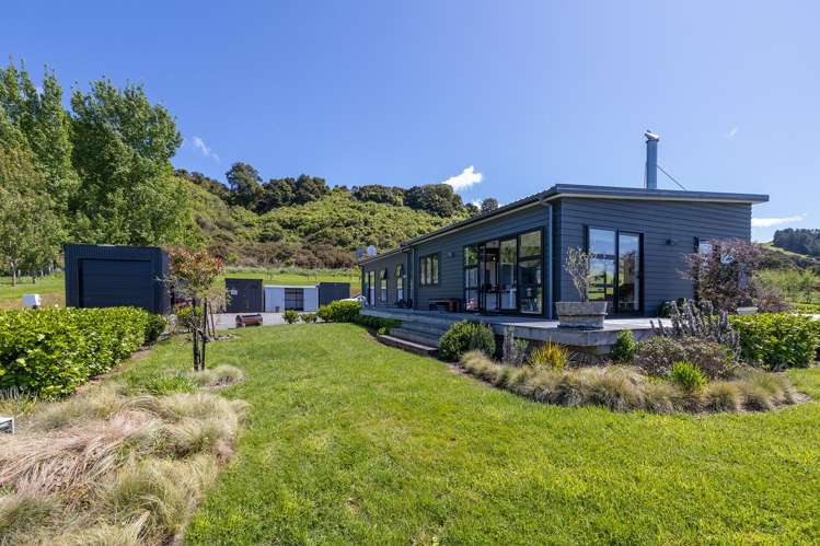 695F Chester Road West Taratahi_3