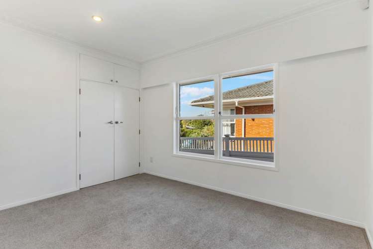 143 Elliot Street Pahurehure_14