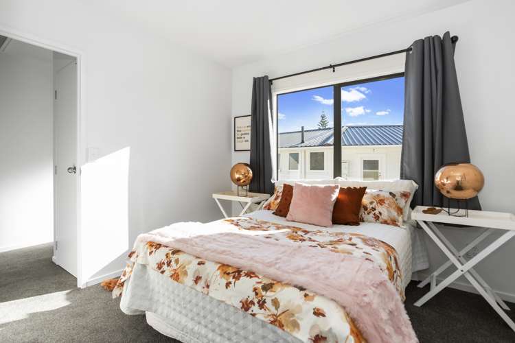 3/20 Gossamer Drive Pakuranga Heights_16