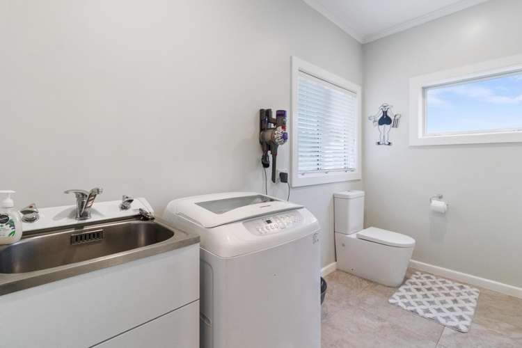 16 High Street Tirau_23