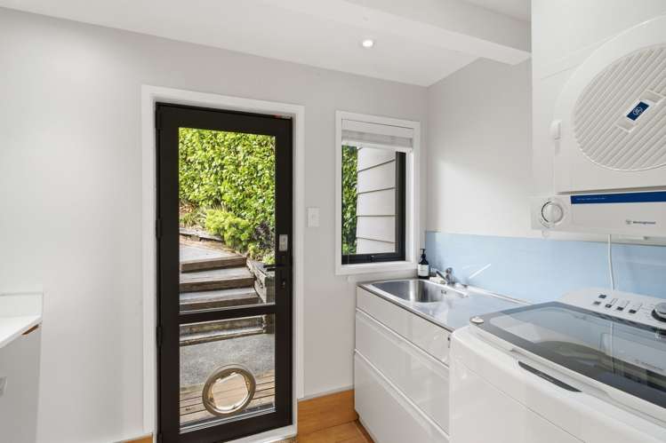 1 Cass Bay Place Cass Bay_13