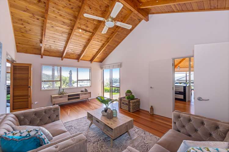 30 Ngahere Views Orewa_13