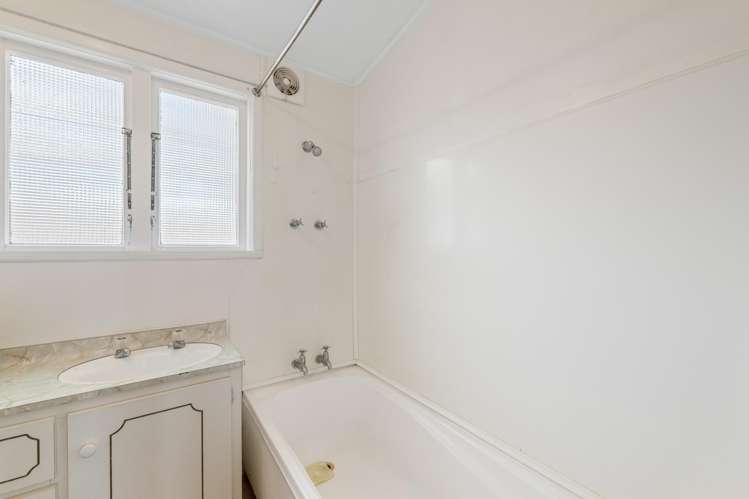 198 Maxwell Road Redwoodtown_11