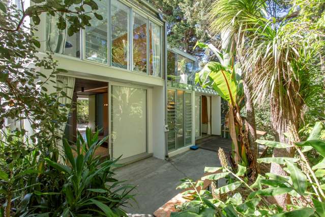 Architect’s own rock-solid concrete home