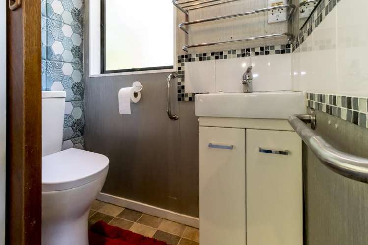 60 Warwick Street Feilding_17