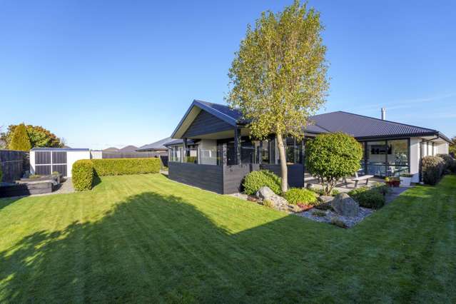 Designed to Impress - Must Be Sold!