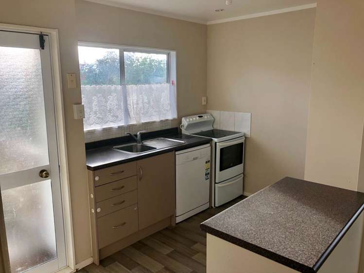 2/12 Claridge Street Glen Eden_4