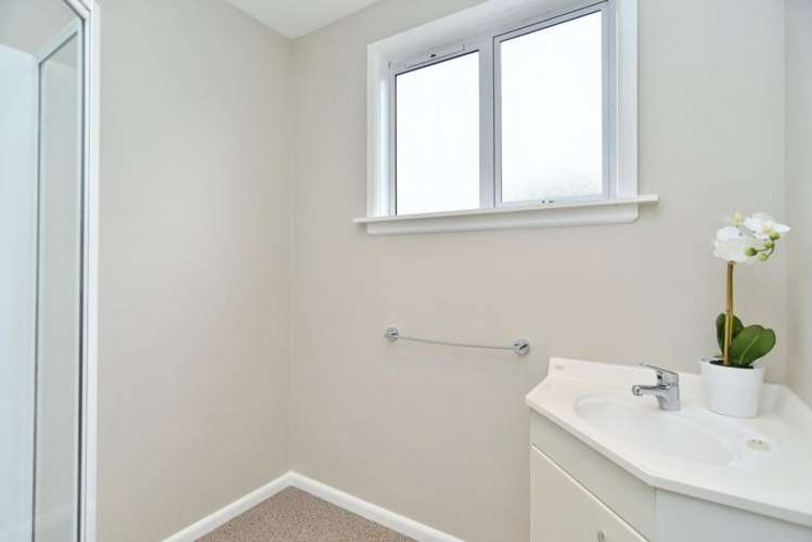 88 Butterfield Avenue Linwood_13