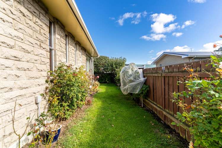 15B Baker Street Caversham_26