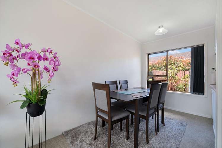 2/2 Vodanovich Road Te Atatu South_6