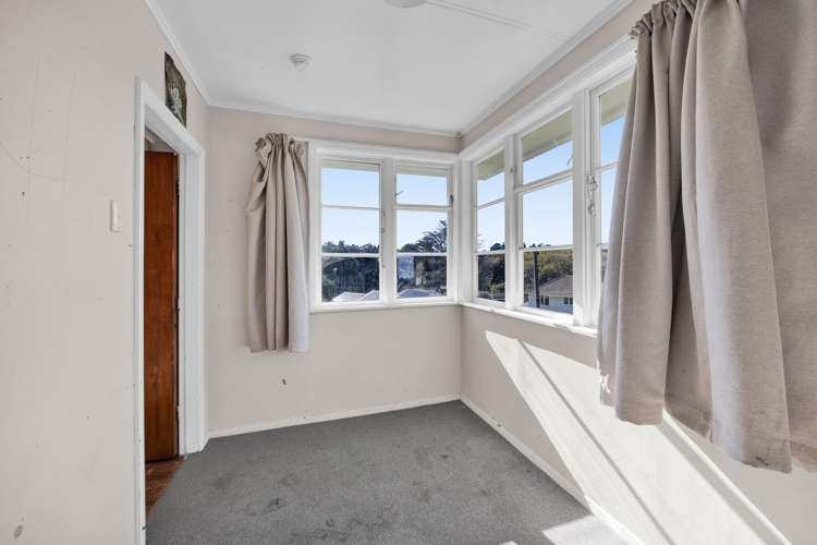 82 Glenpark Avenue_5