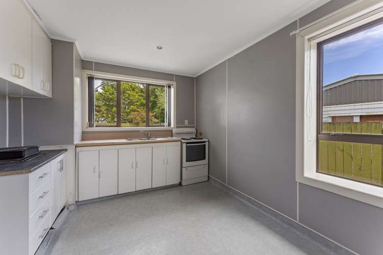 2 Gibson Crescent Naenae_9