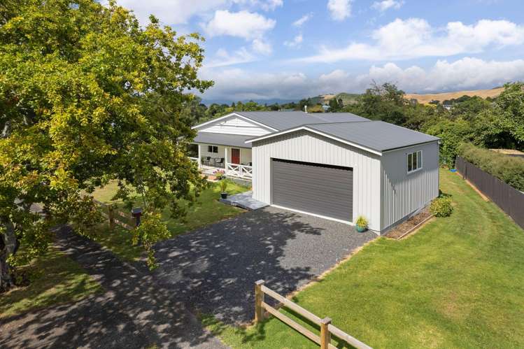 8 Savage Road Waihi_21