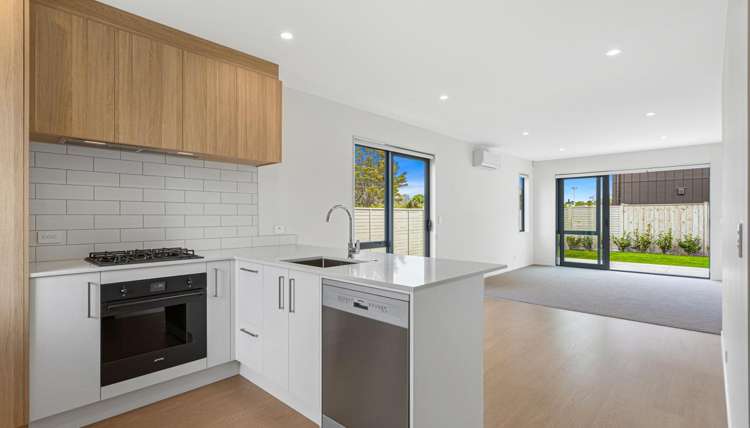 3 Paraone Crescent Takanini_9