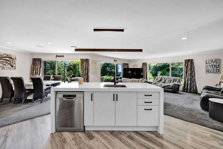 173 Dorset Road Hillsborough - New Plymouth District_8