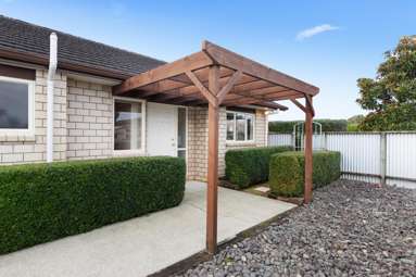 100 Reynolds Road_1
