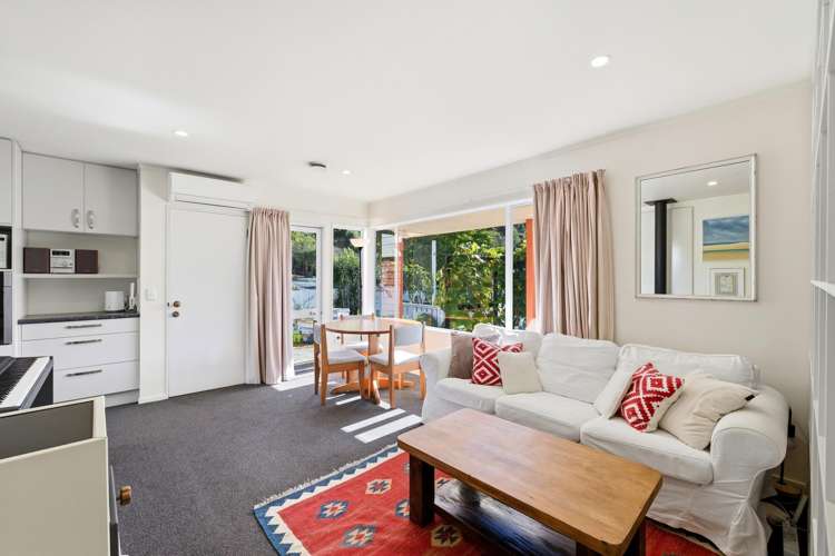 2/1 Hinau Street_2