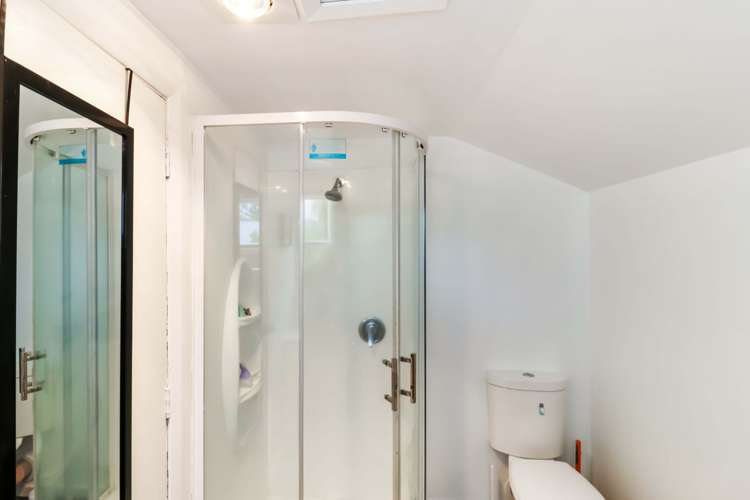 73 Owen Street Belmont_10