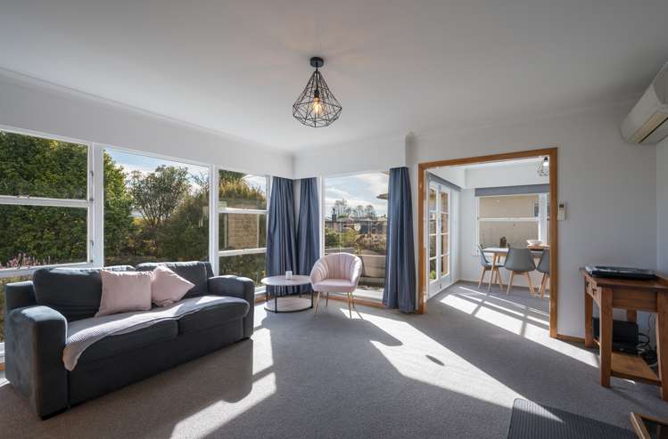 21 Tennyson Crescent Stoke_5