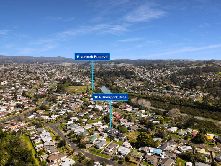 18a Riverpark Crescent Henderson_7