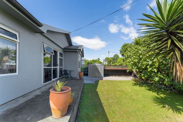 1/5 Ngaio Street Stoke_1