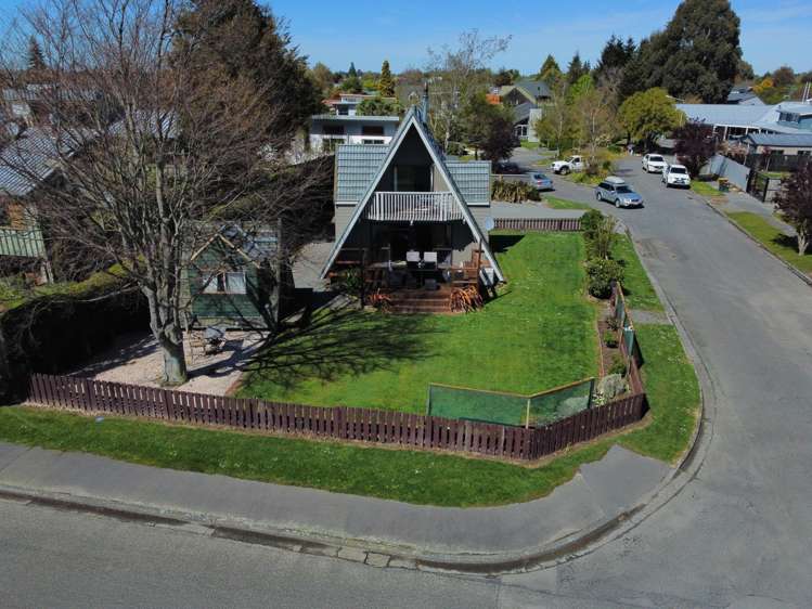 67 Racecourse Avenue_0