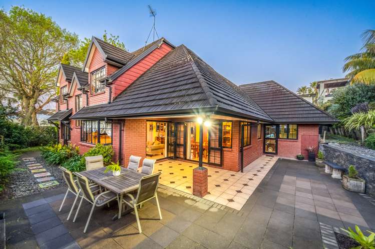 36 Oakwood Grove Eastern Beach_16