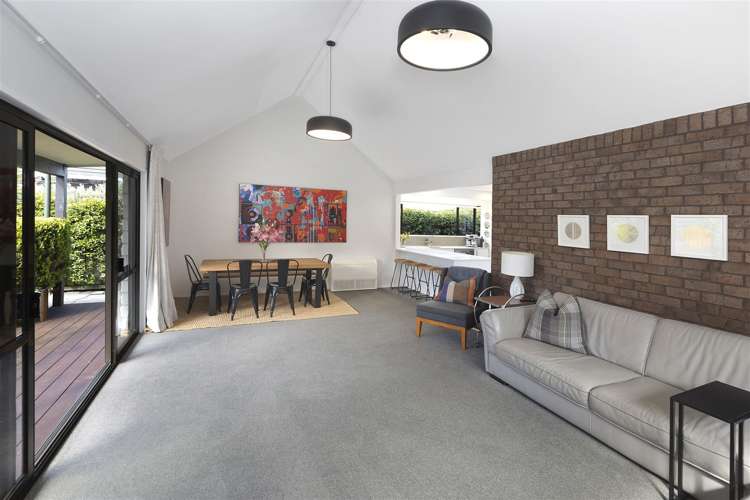 464 Avonhead Road Avonhead_6