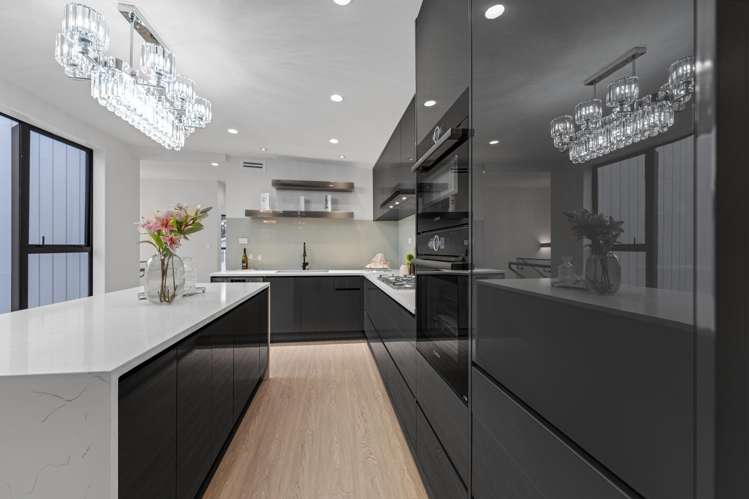 12 Greenstead Close Flat Bush_11