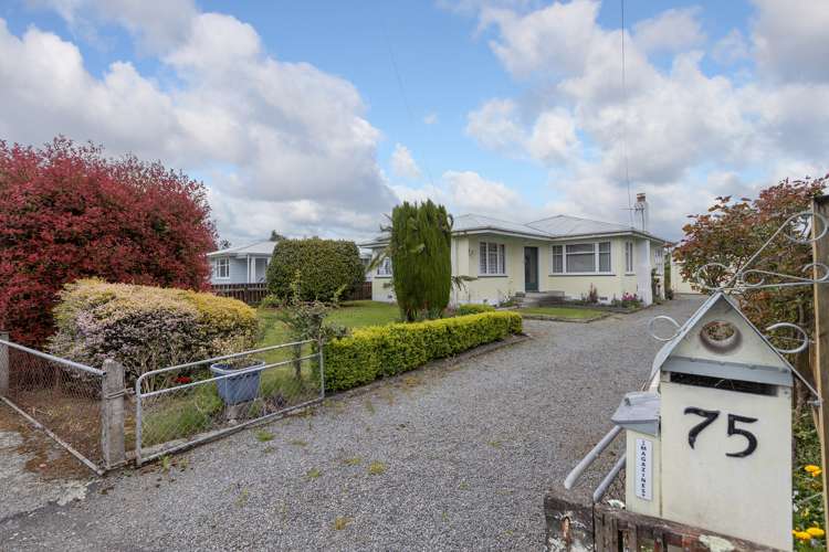 75 River Road Masterton_14