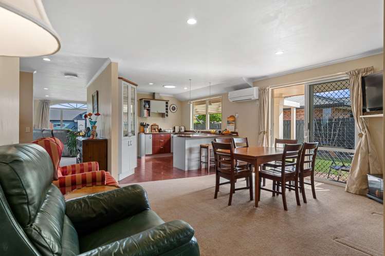 6 Kareti Drive Richmond_12