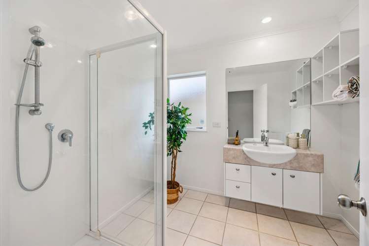 67 Espalier Drive Henderson_16