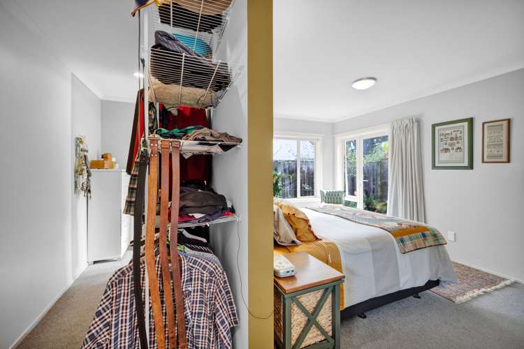 29d Baring Terrace Strandon_16