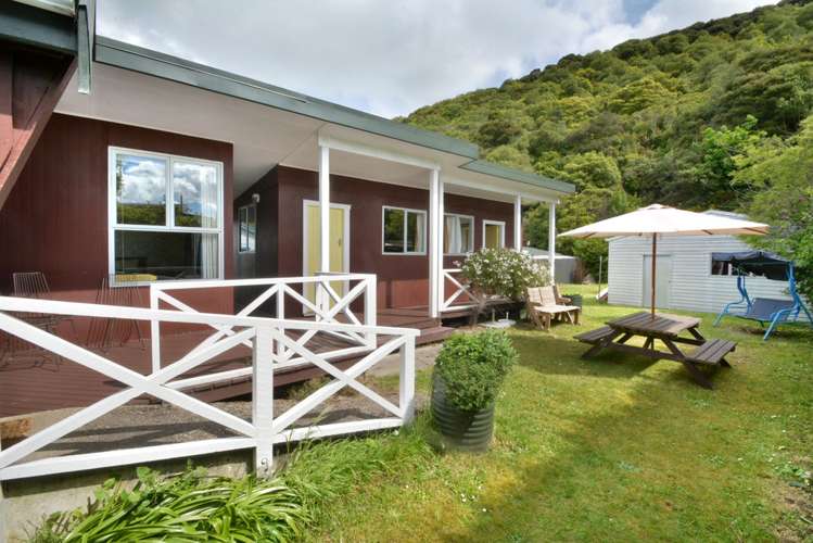 41 Riverside Road Taieri Mouth_1