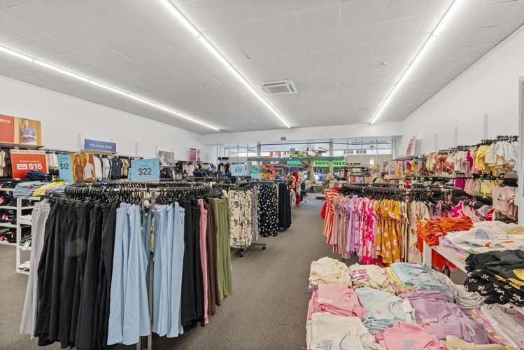 213-215 Oxford Street Levin_5