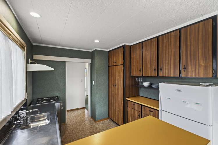 8 Silby Street Waitara_13