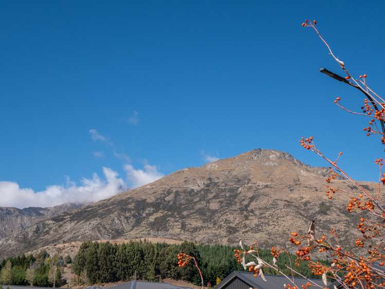 1 Violet Way Lower Shotover_20