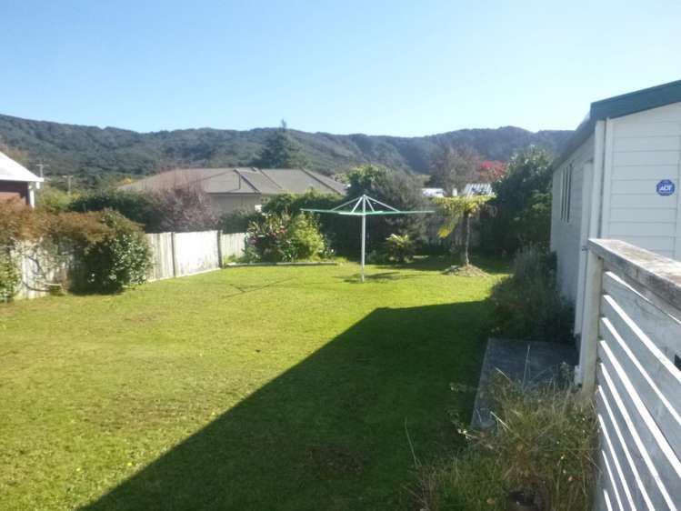 16 Peel Place Wainuiomata_8