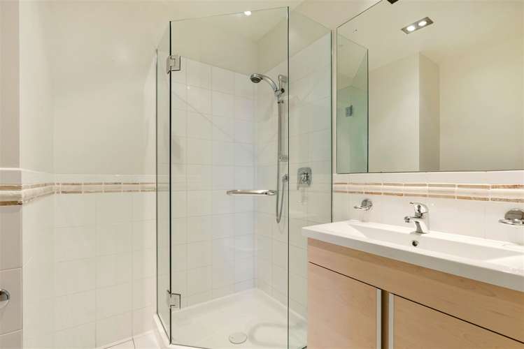 5c/8 Howe Street Freemans Bay_12